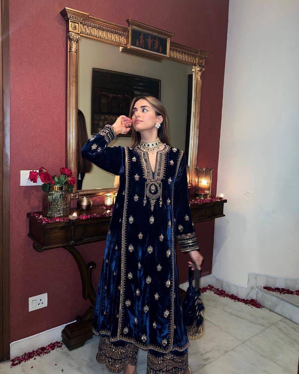 Classy Blue Velvet Salwar Suit