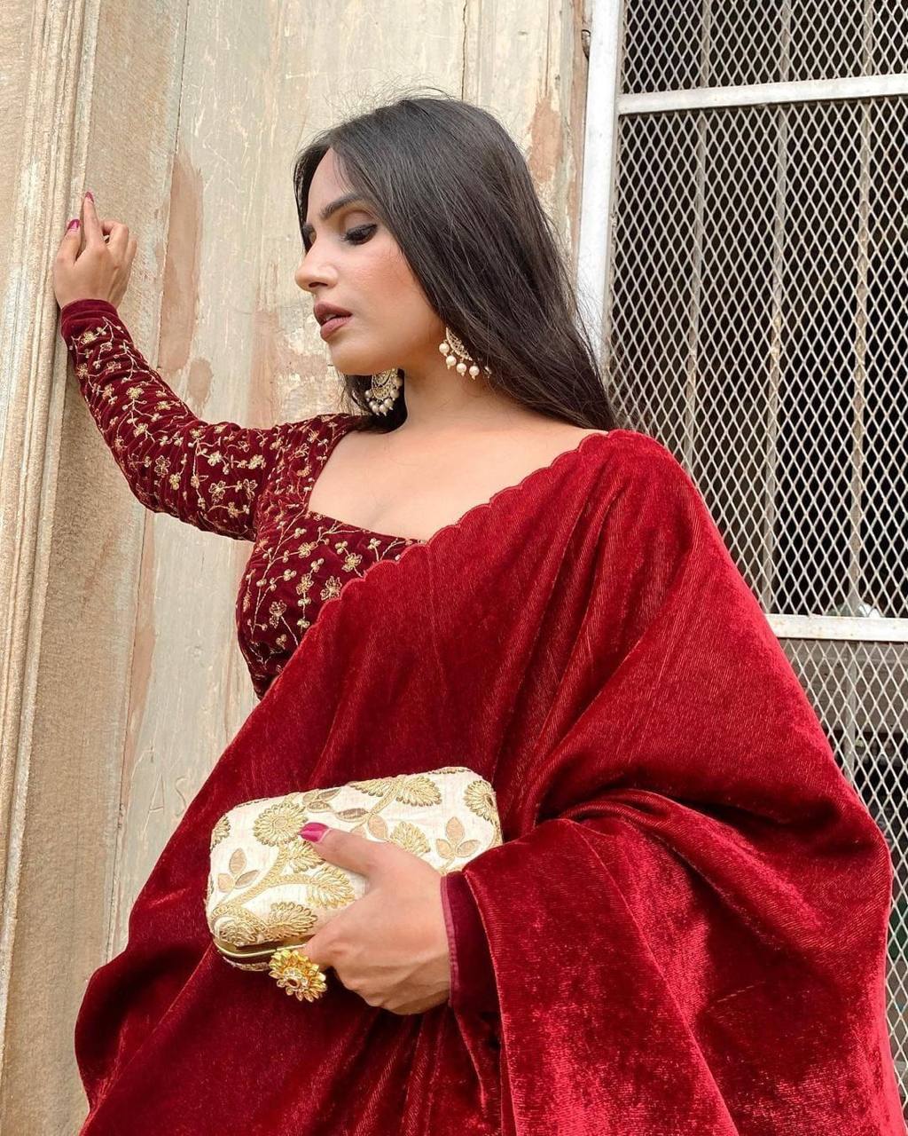 Elegant Velvet Saree