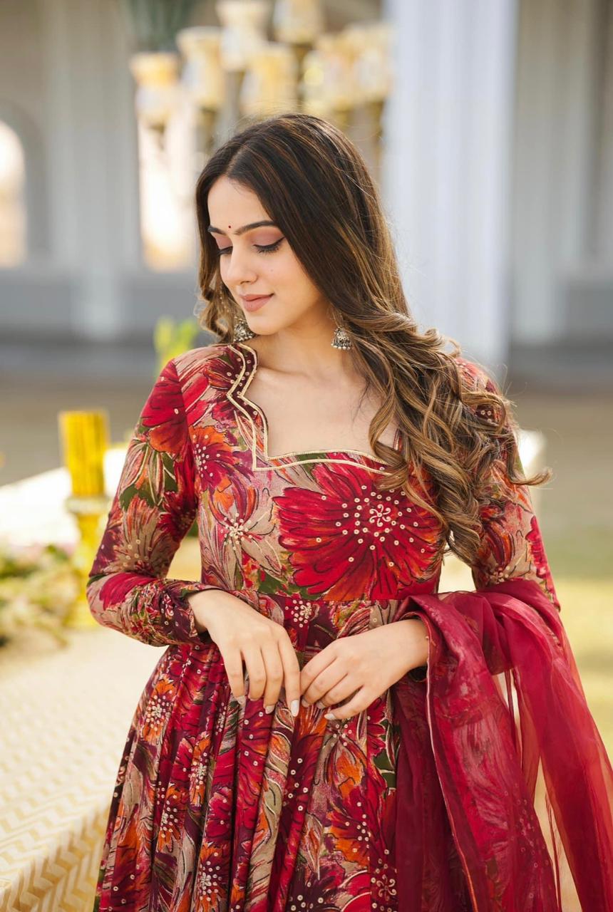 Gulbahar Red Gown With Dupatta