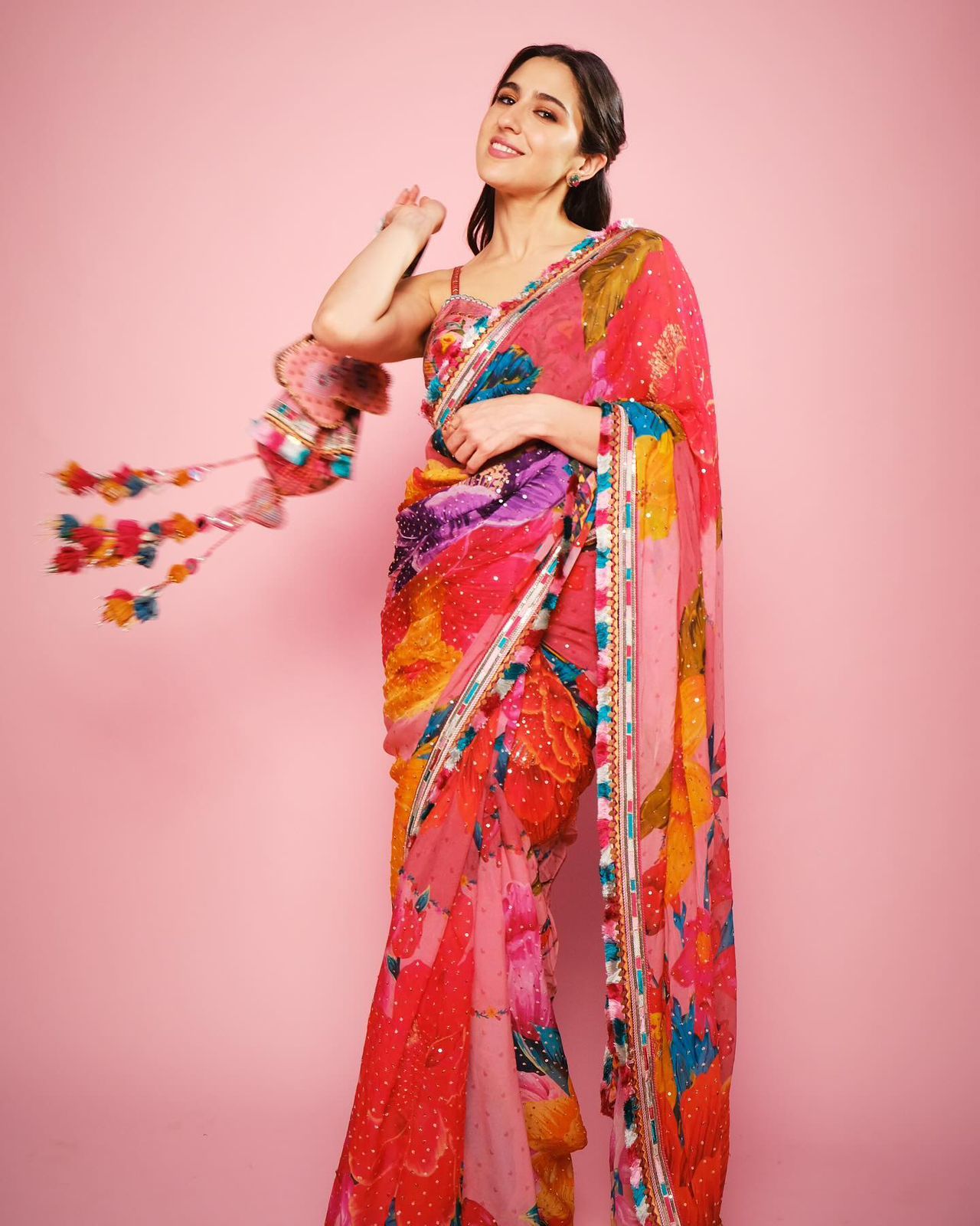 Rangeen Sara Ali Khan Saree With PotliBag