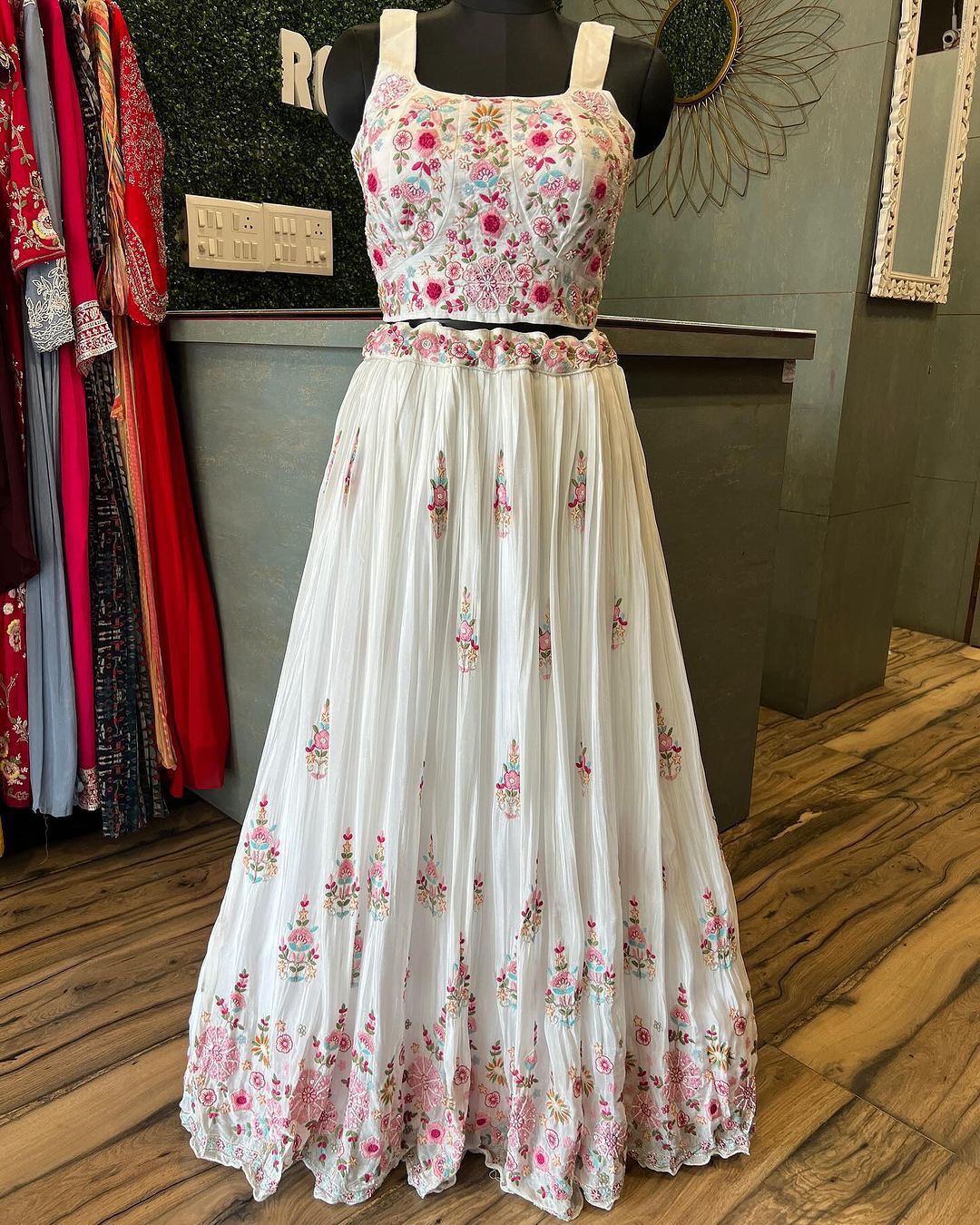 Viyan Splendor Jacket Style Lehenga