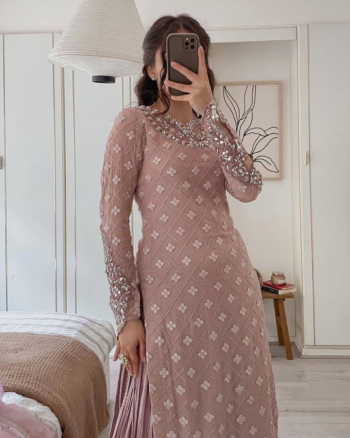 Zohar Salwar Suit