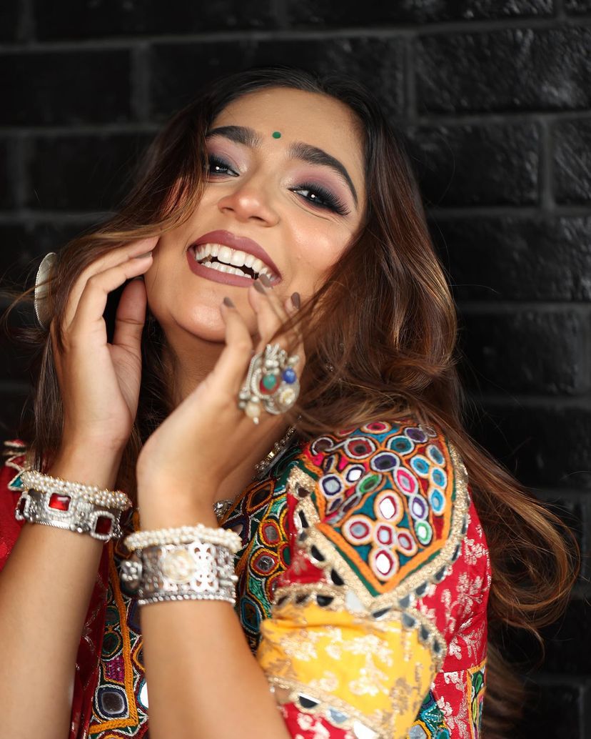 Heritage Folk Art Navratri Lehenga