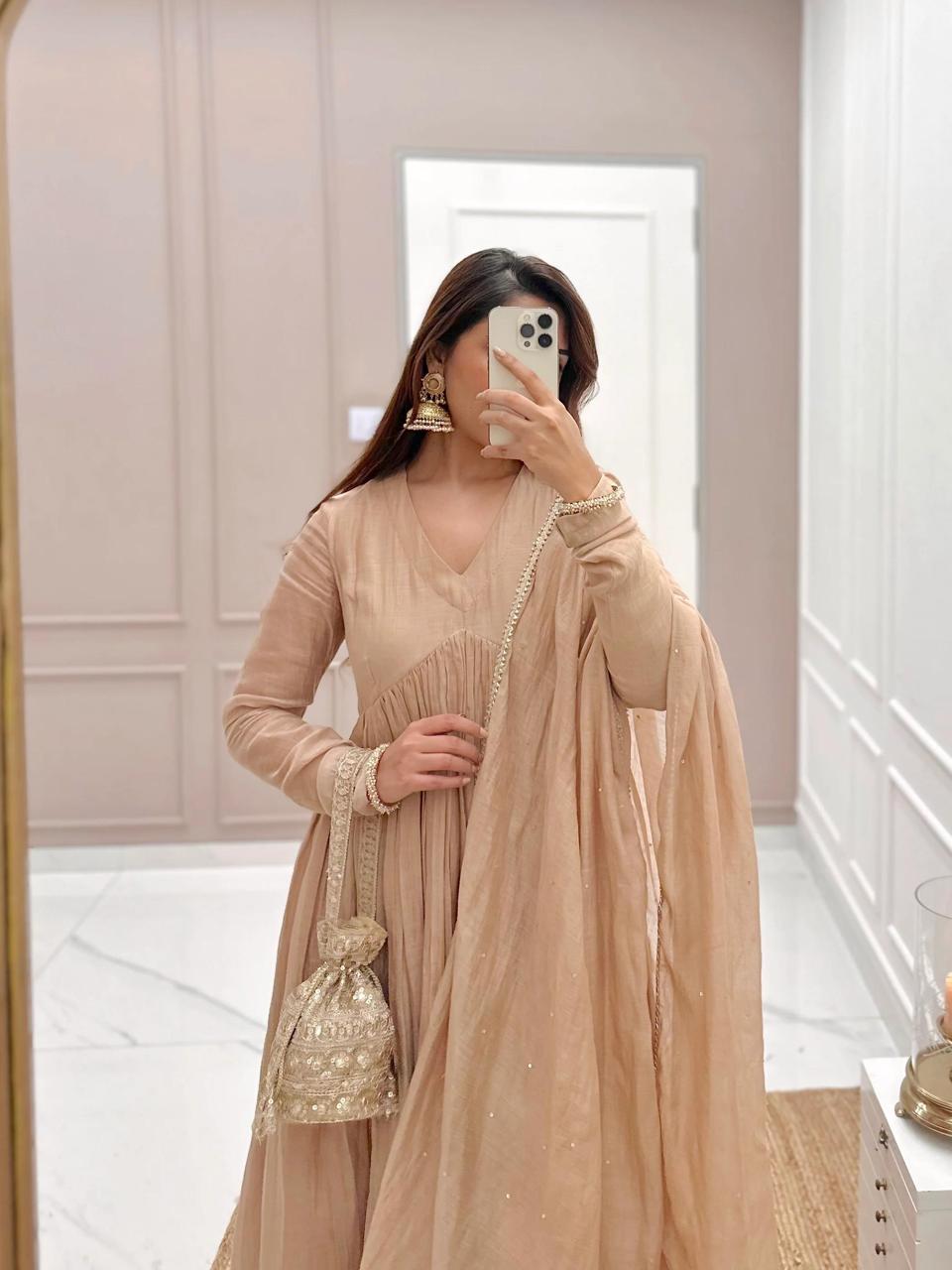 Simple Hasina Anarkali Set