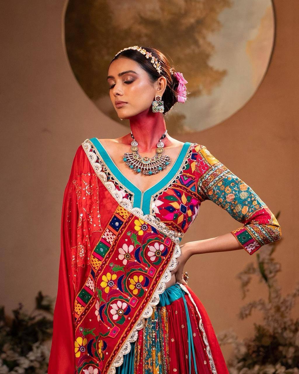 Nritya Nazaara Navratri Lehenga Choli