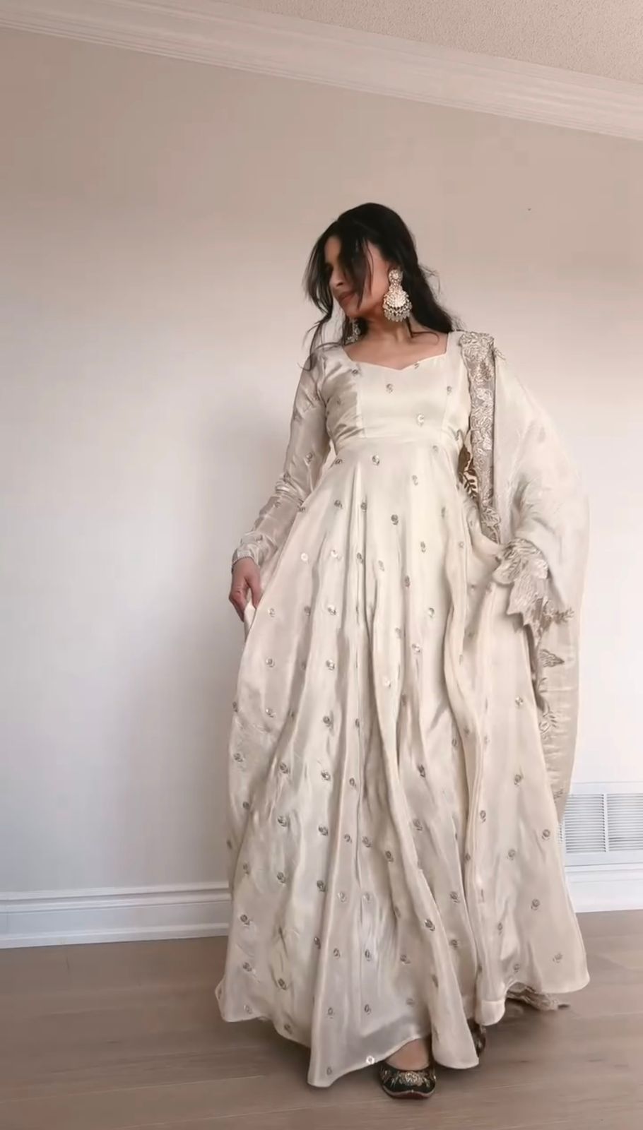 Afsana White Anarkali Suit Afsana White Anarkali Suit