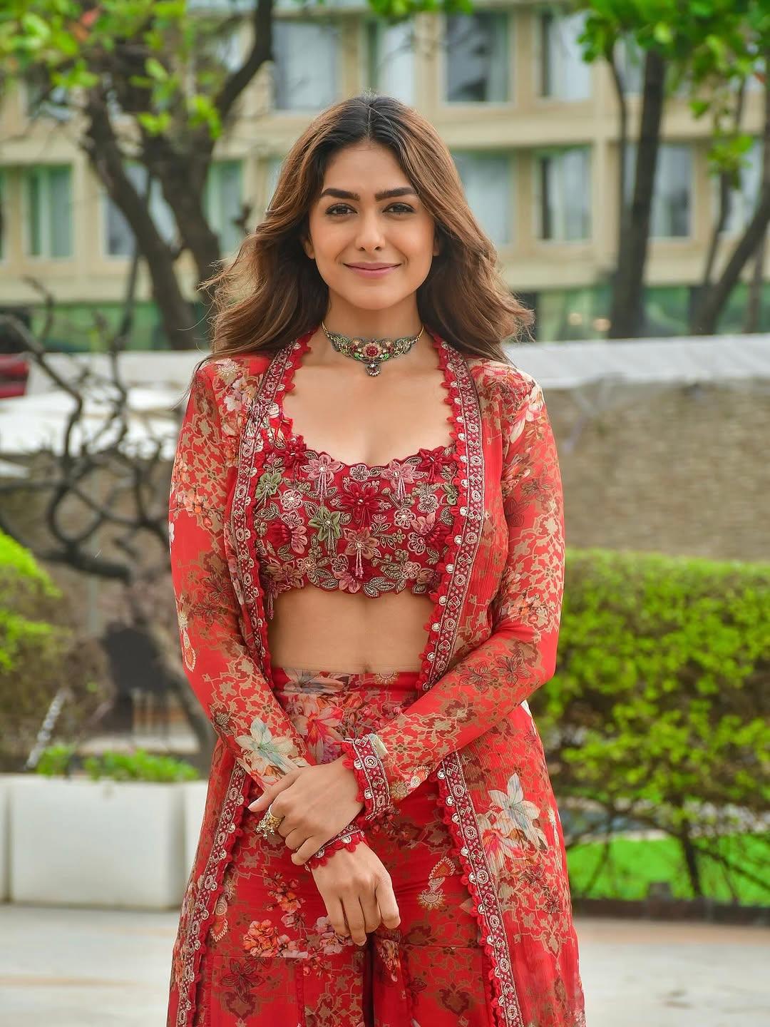 Mrunal Thakur Inspired Red Fringe Indo Western