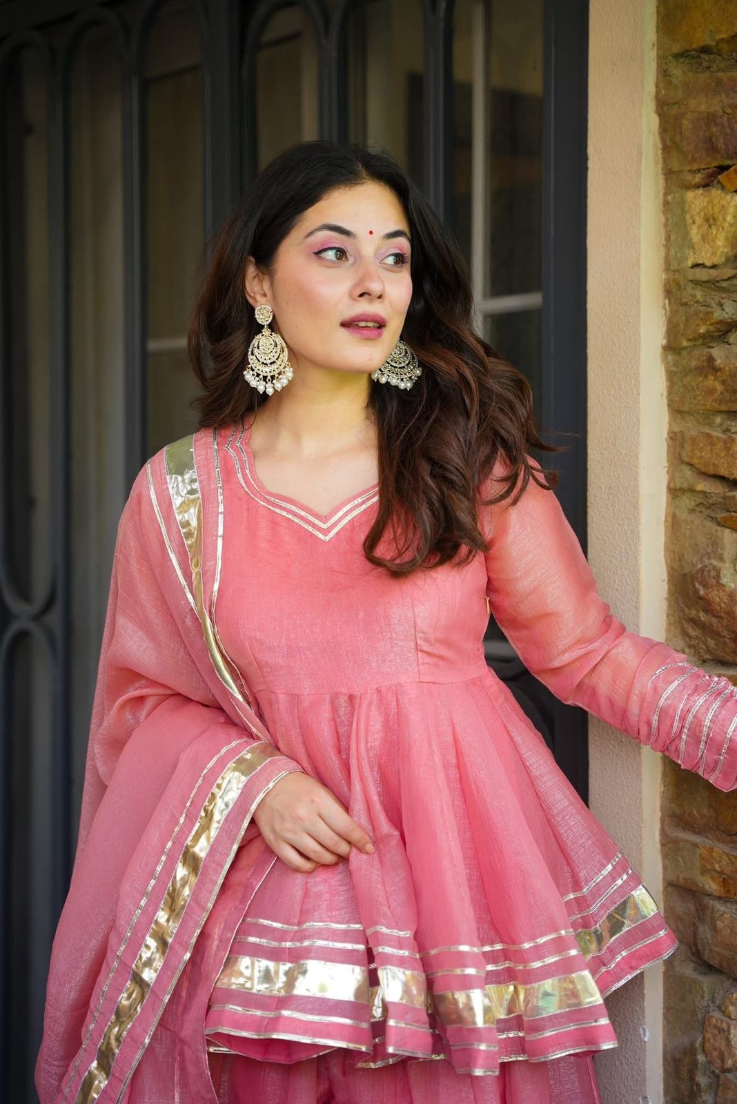 Naqsh Nazrana Sharara Set