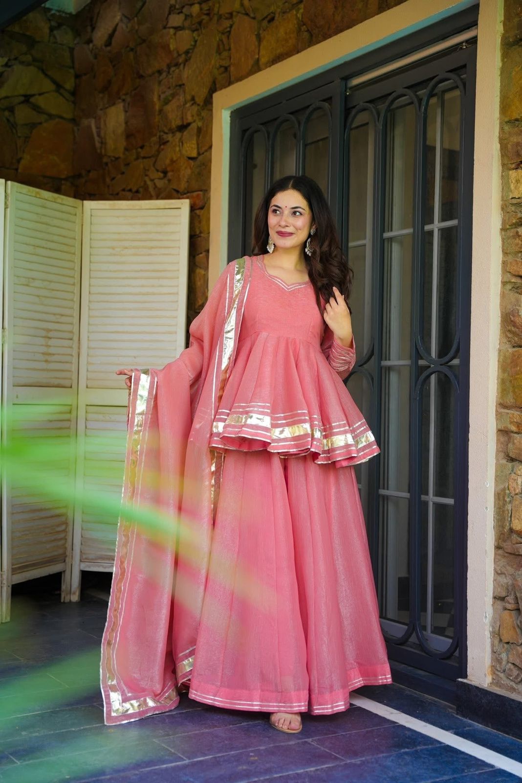 Naqsh Nazrana Sharara Set