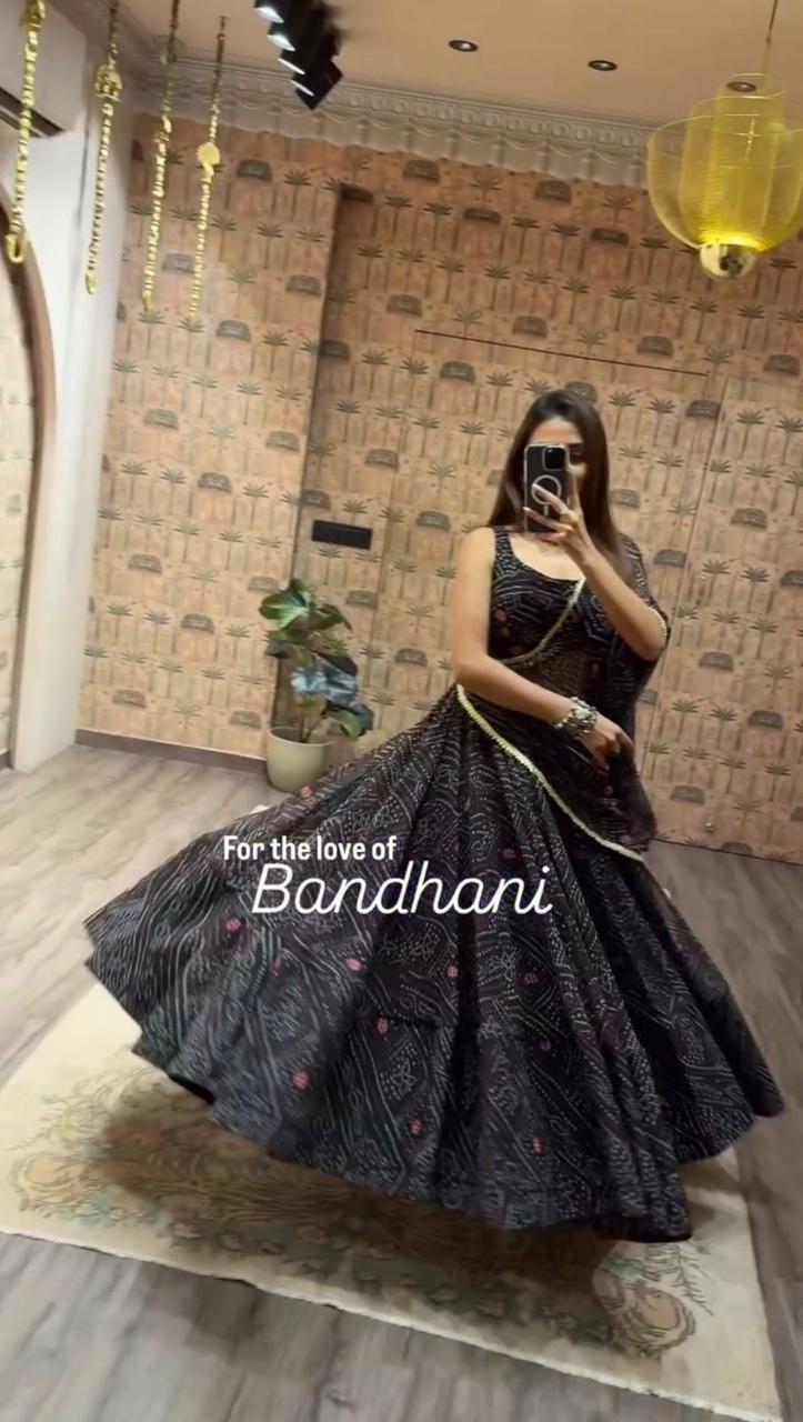 Dholida Chakra Choli Navratri Lehenga Choli