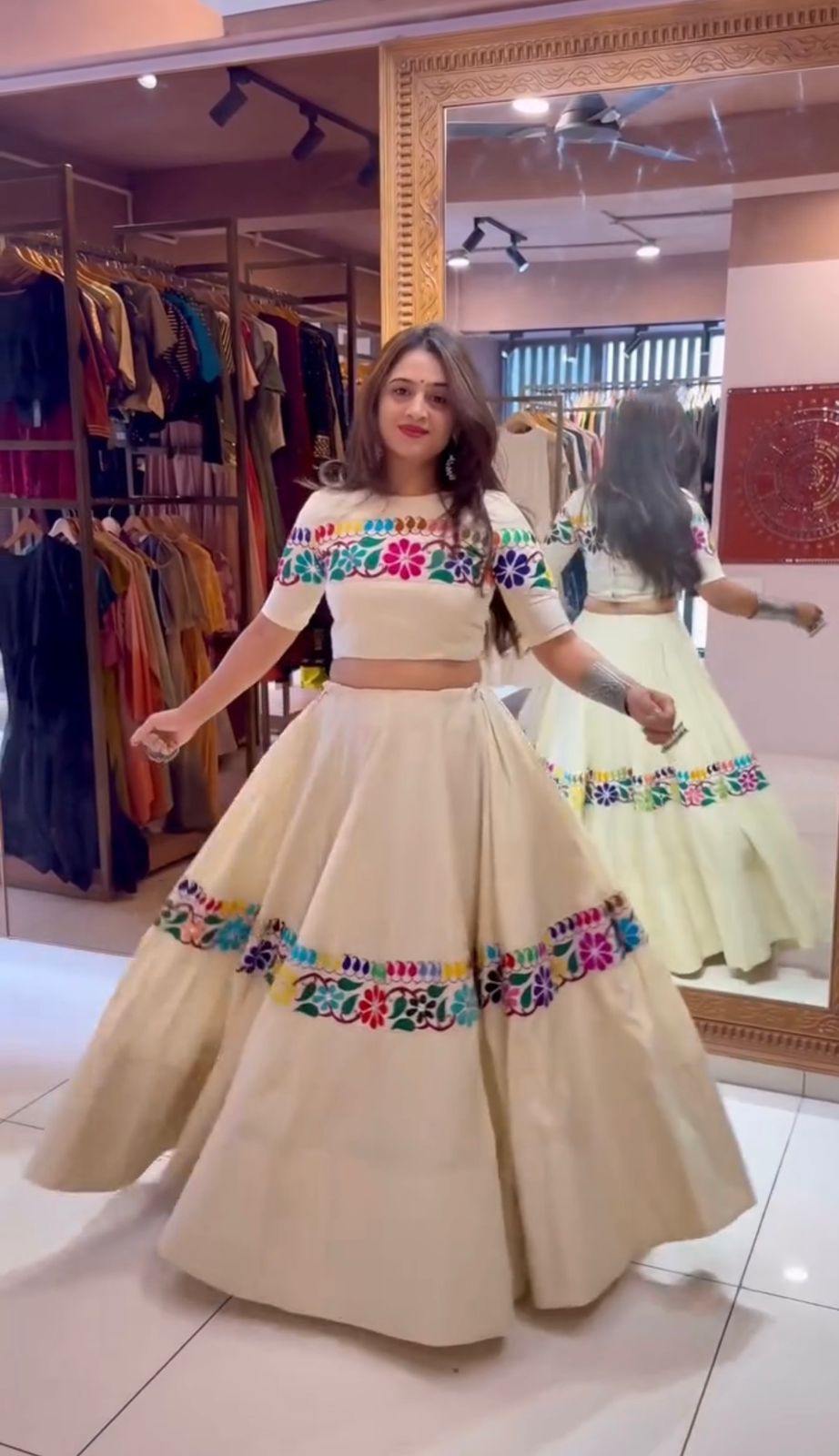 Kora Kalakari Navratri Lehenga Choli