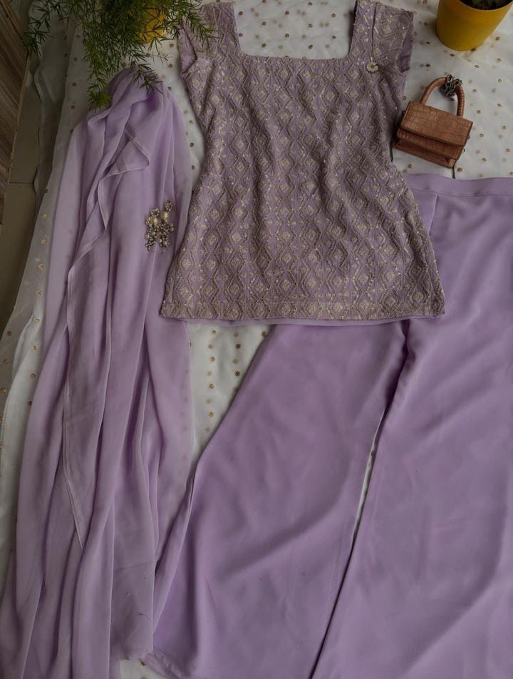 Kareena 90s Iconic Suit