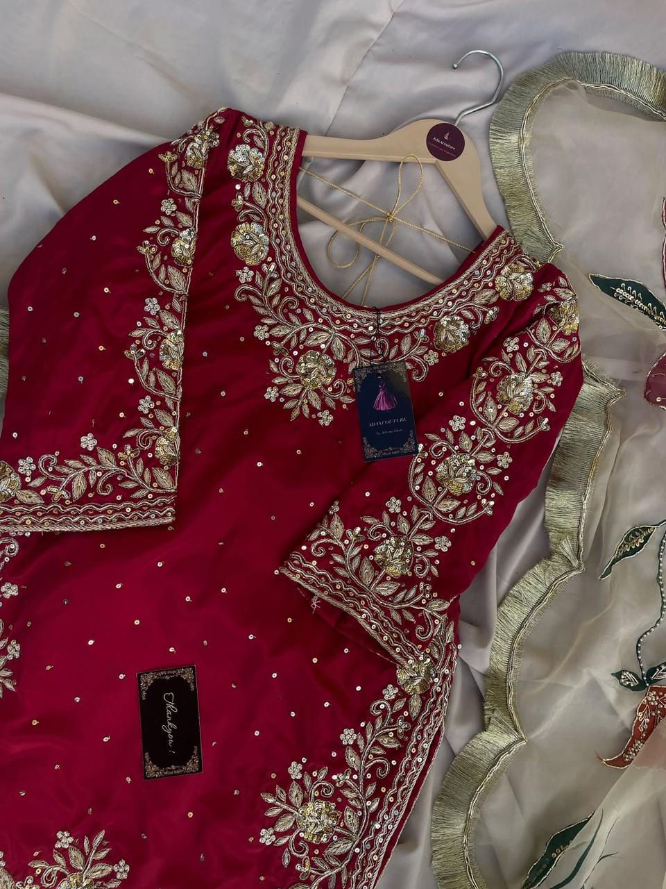 Mehr-e-Laal Salwar Suit