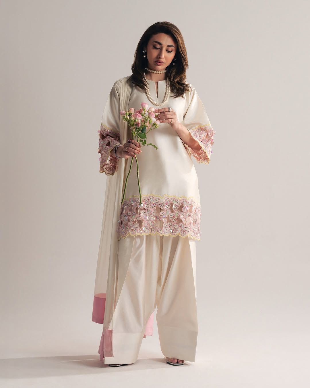 Mahpara Zoya Farshi Salwar Suit