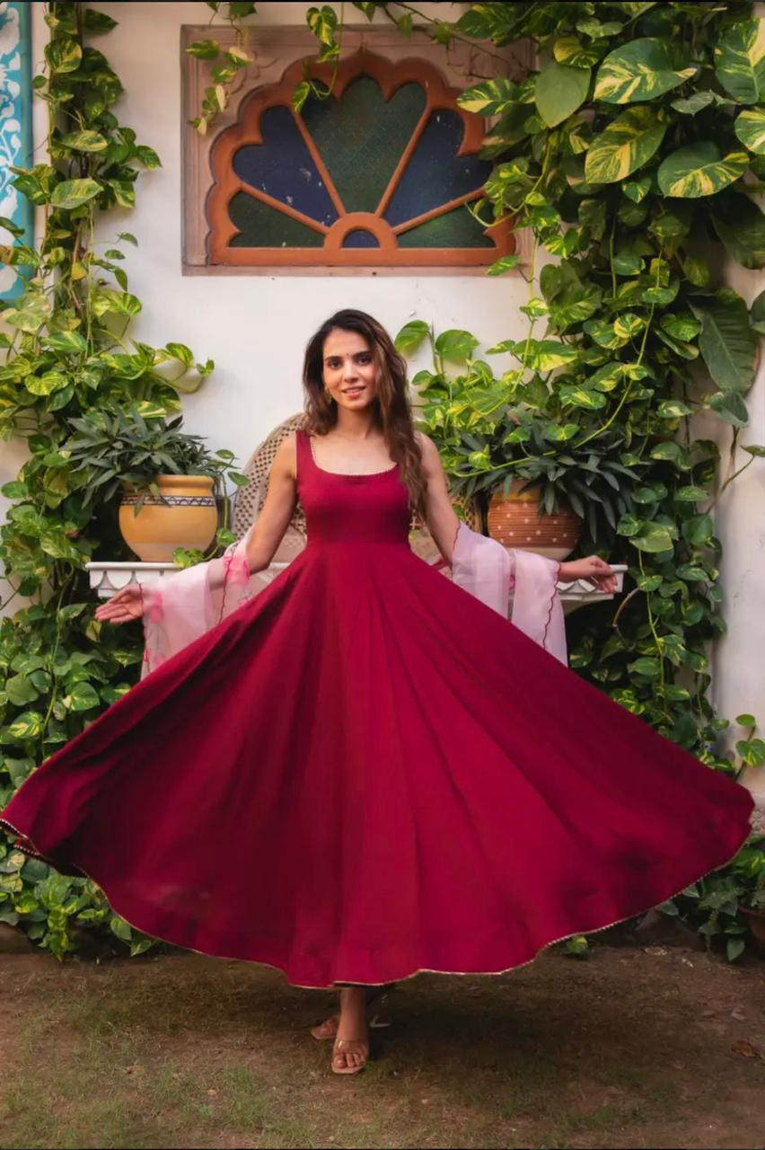 Surkh Veda Anarkali Set