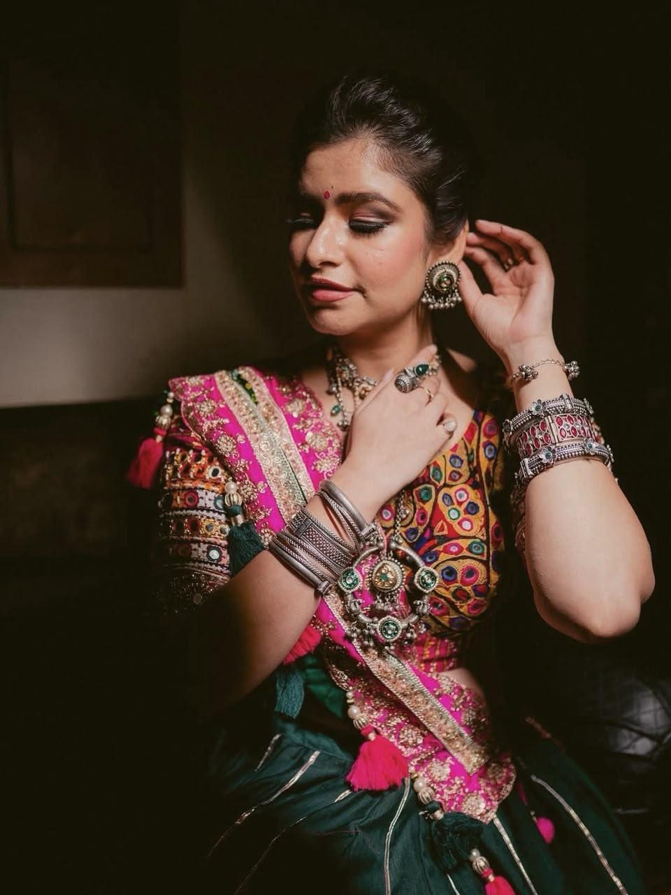 Poshak Pearl Navratri Lehenga Choli