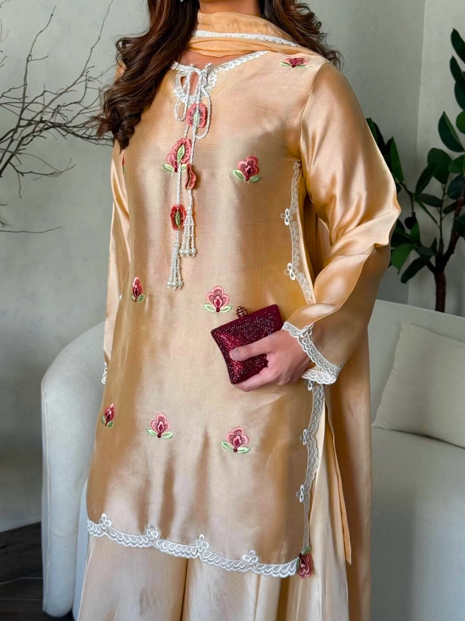 Gulrukh Rani Farshi Suit