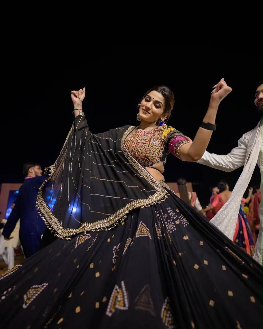 Raasleela Rani Navratri Lehenga Choli