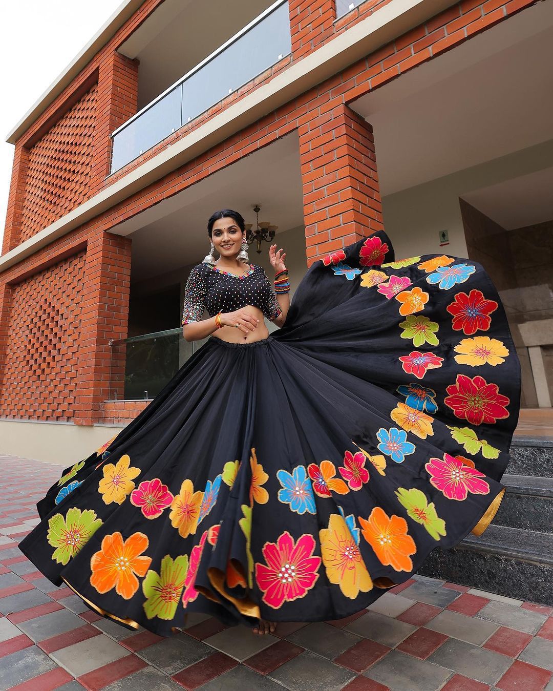 Jhuhi Navratri Lehenga Choli With Store Images