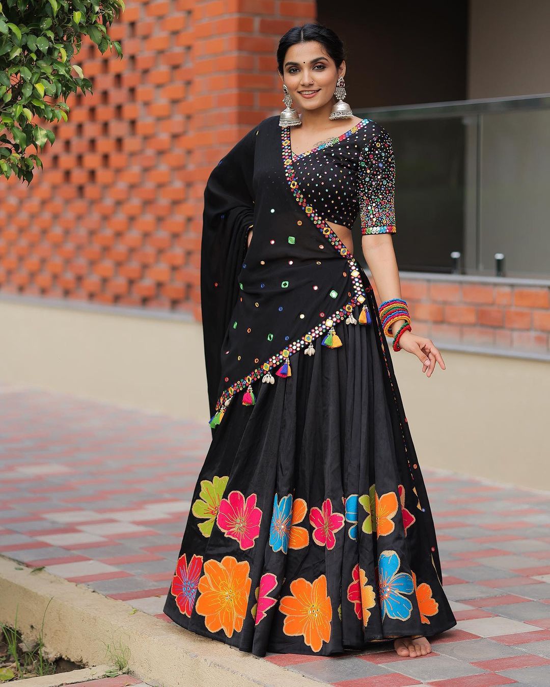 Jhuhi Navratri Lehenga Choli With Store Images