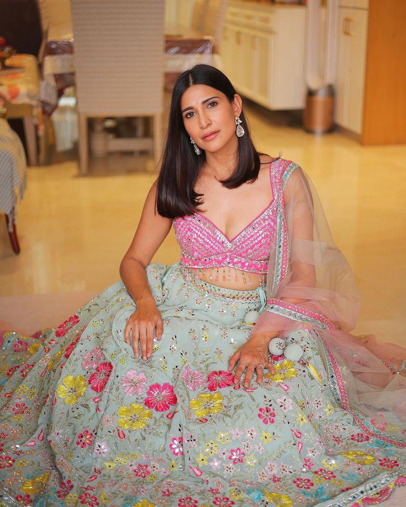 Cyra Blooming Elegance Lehenga