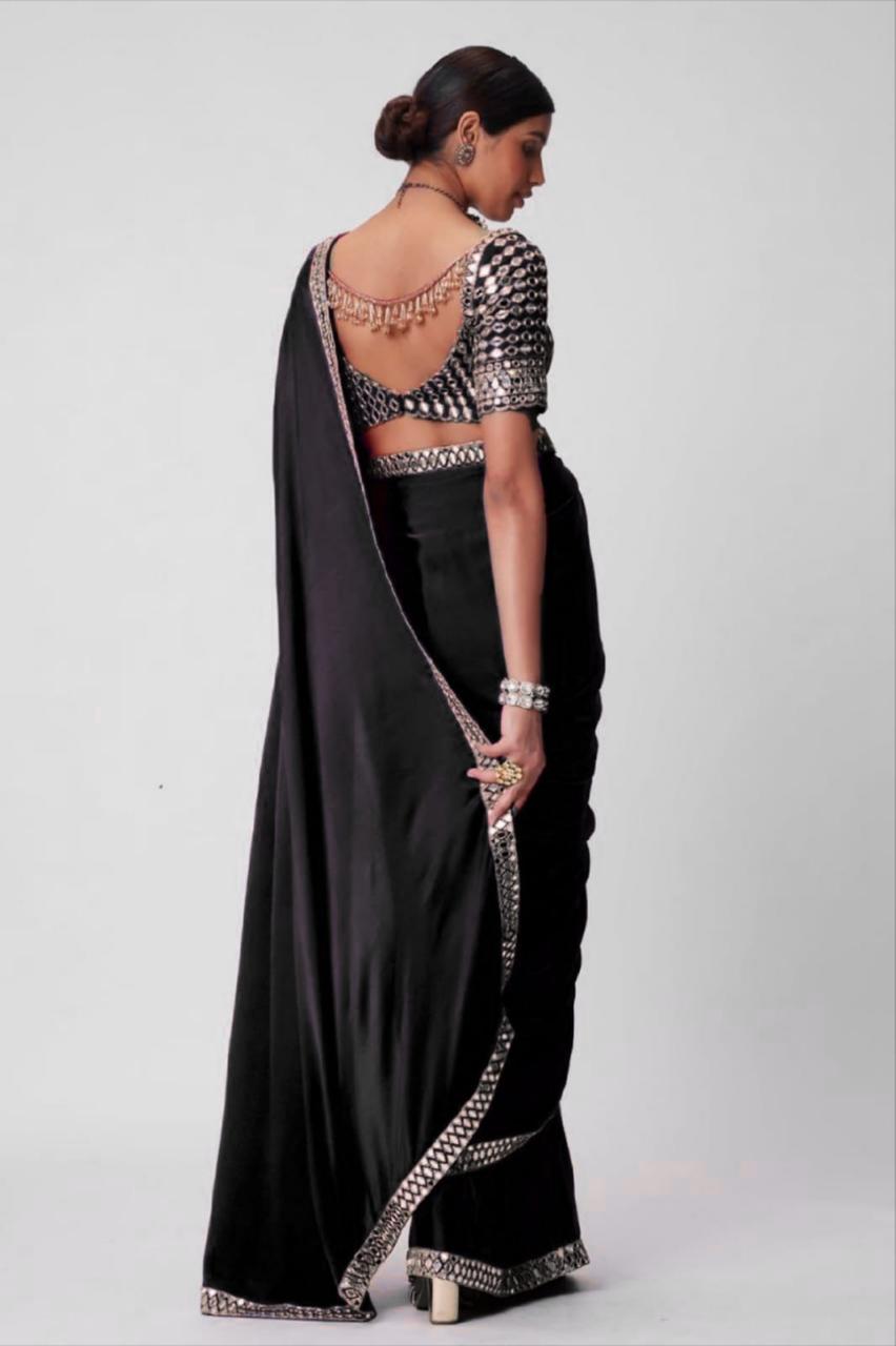 Shilpa Shetty Real Mirror Beauty Saree