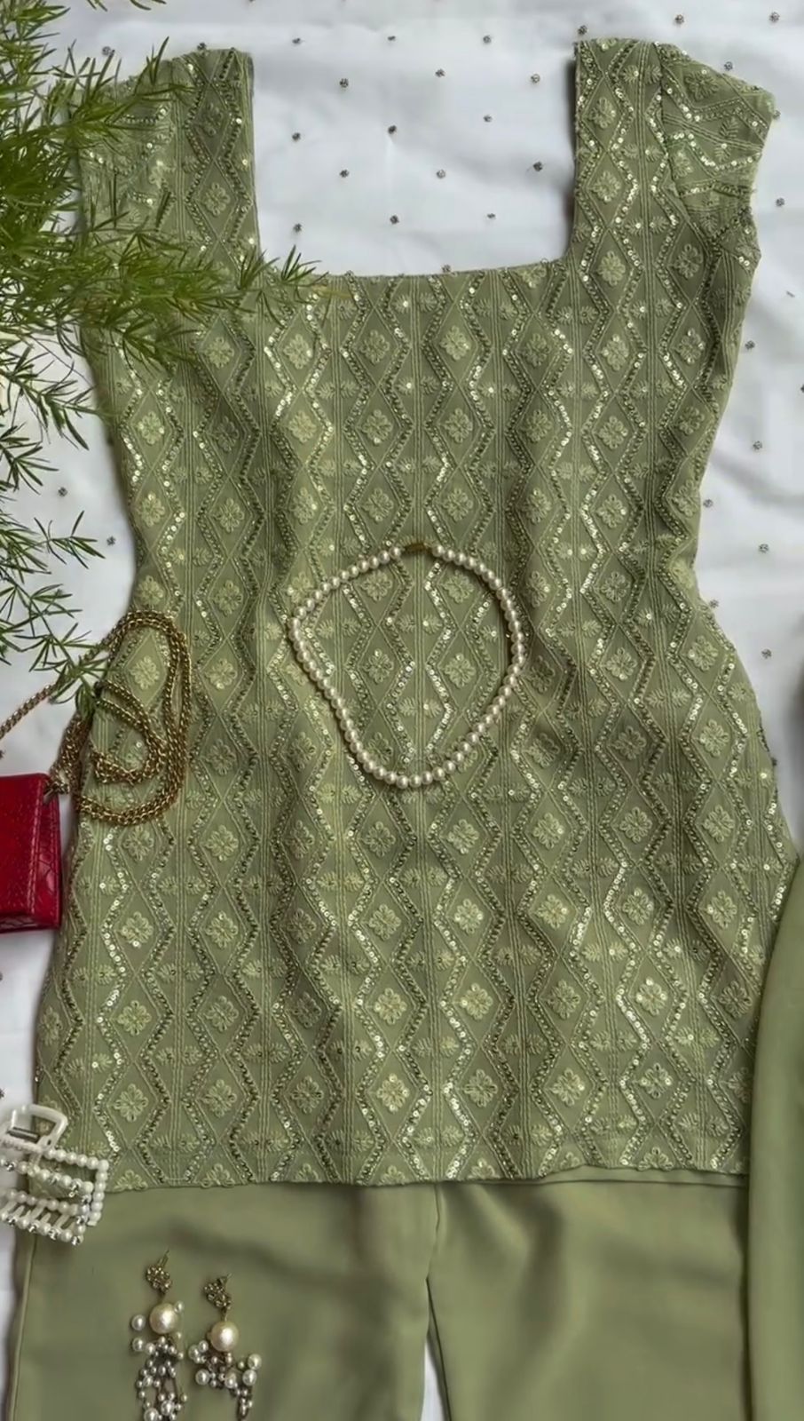 Kareena 90s Iconic Suit