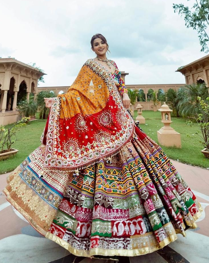 Rang Rasiya Lehenga Choli