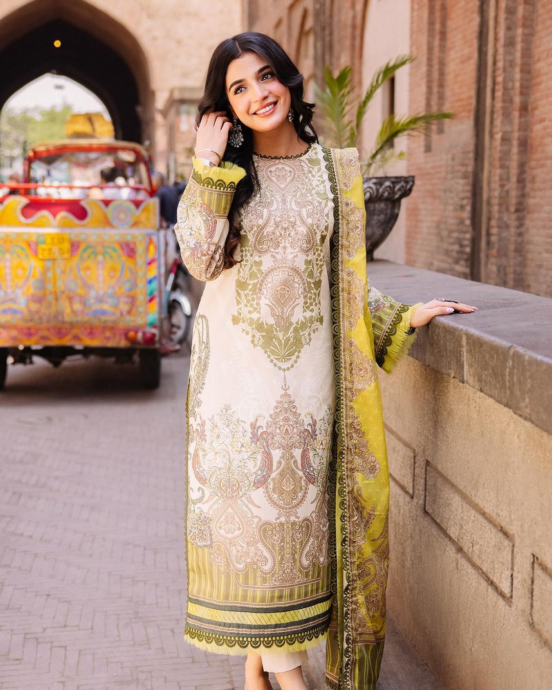 Sirni Floral Kurti