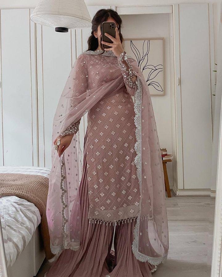 Zohar Salwar Suit