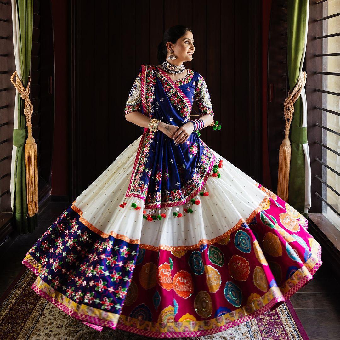 Ekani Navratri Lehenga Choli