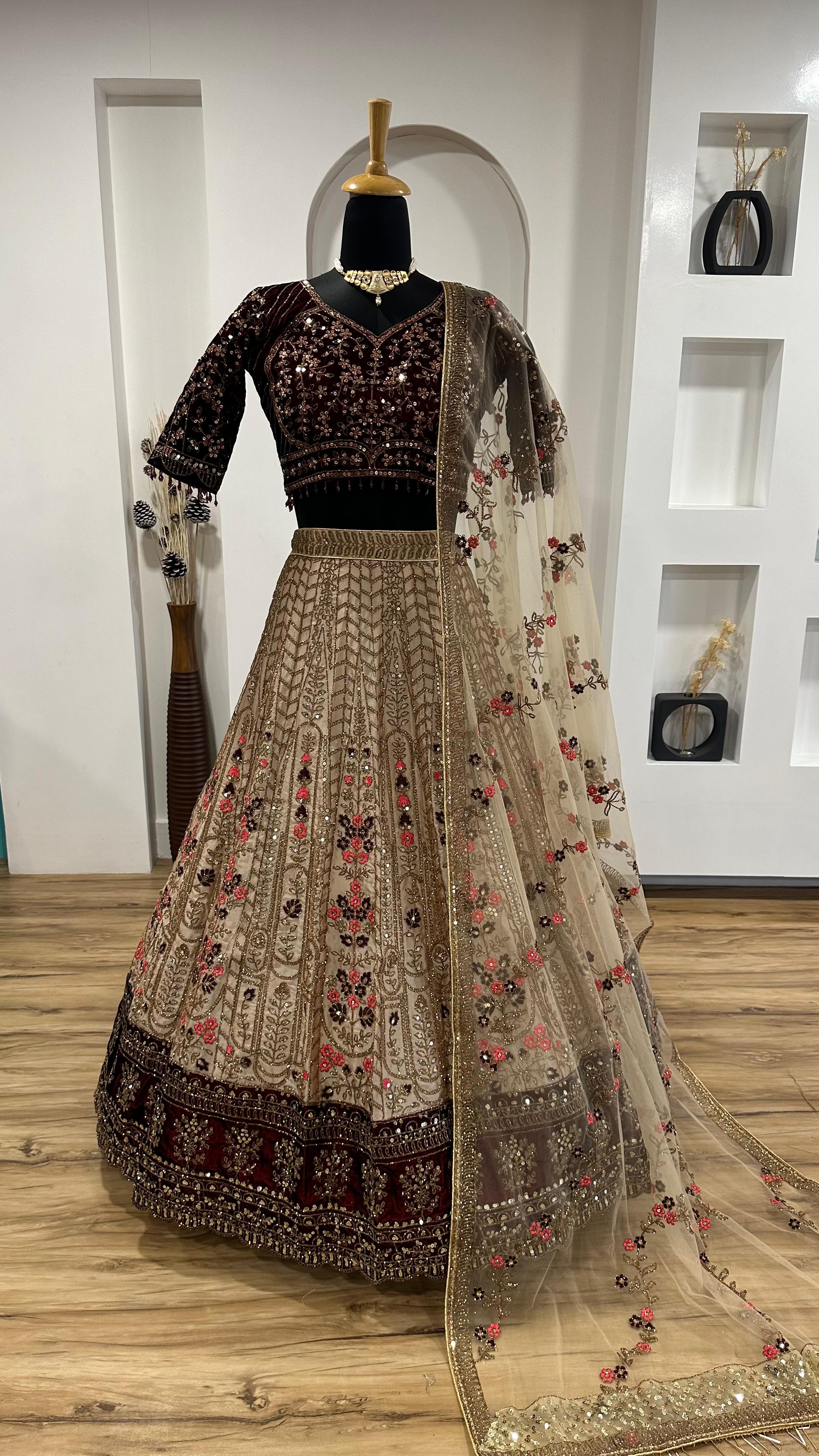 Vairea Designer Lehenga With Store Images