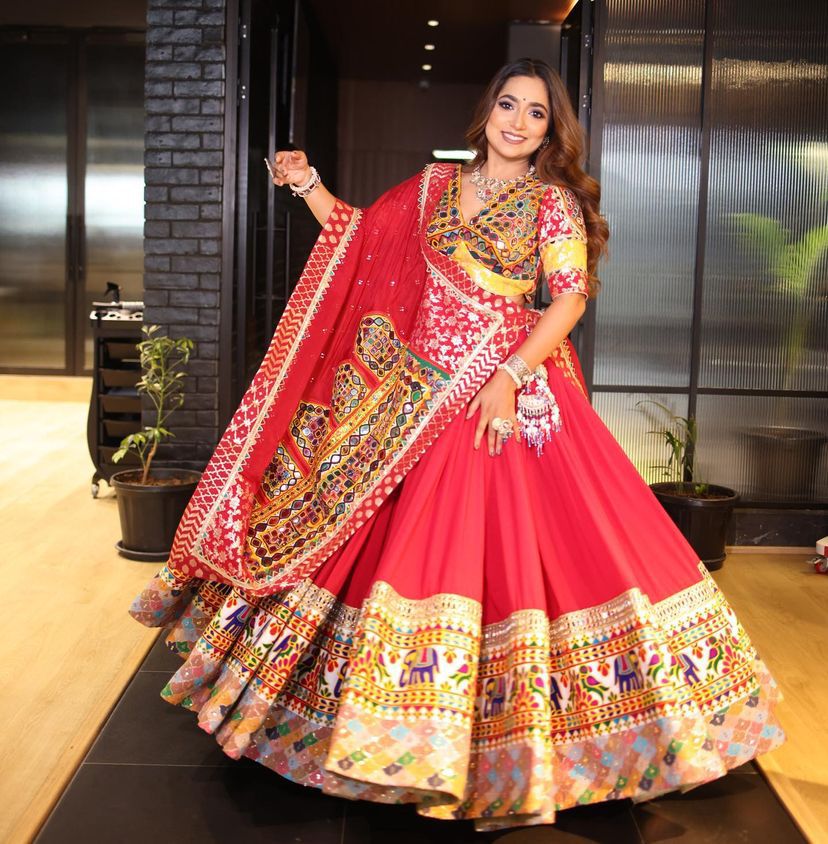 Heritage Folk Art Lehenga