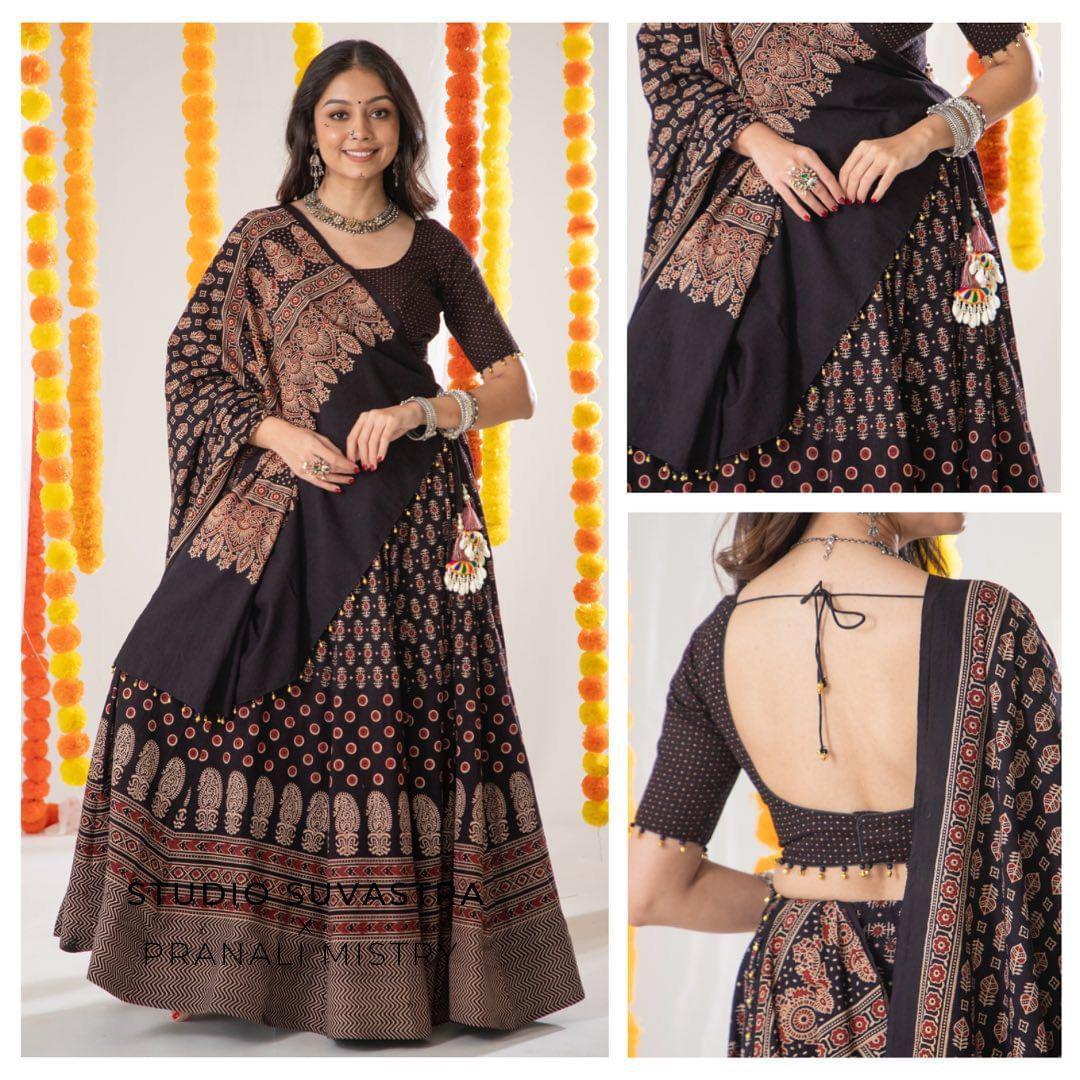 Rocking Black Navratri Lehenga Choli With Store Images