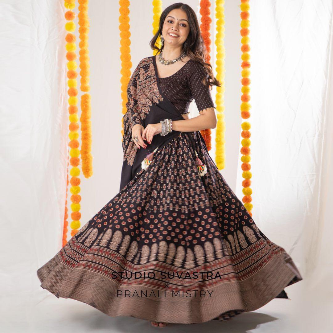 Rocking Black Navratri Lehenga Choli With Store Images