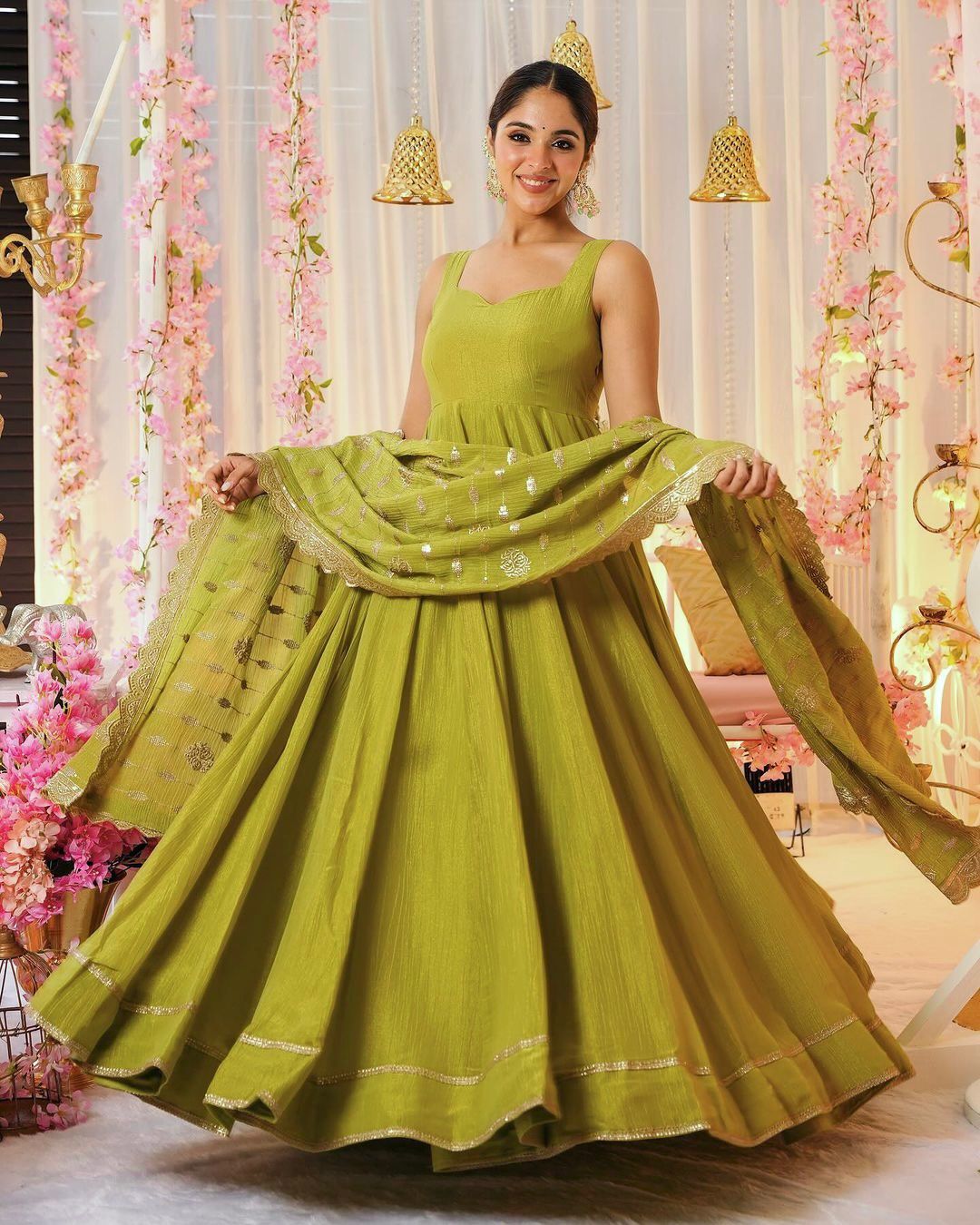 Glamorous Green Salwar Suit