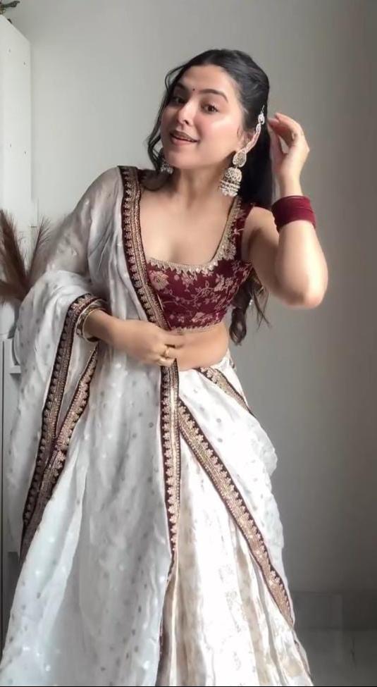 Rang Rasiya Lehenga Set