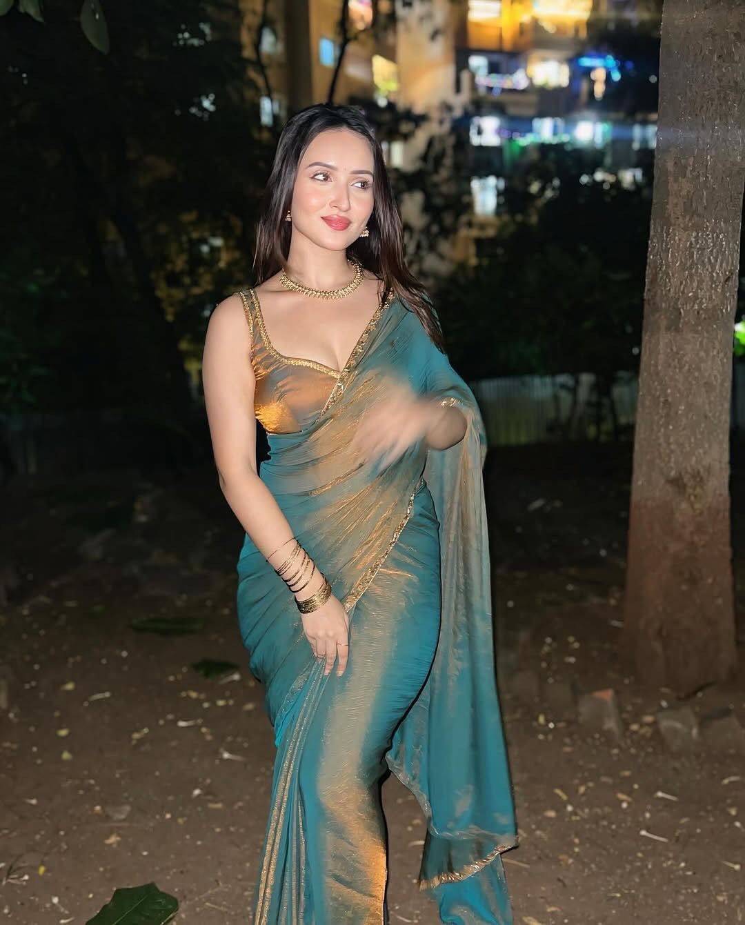 Two Tone Radiance Saree