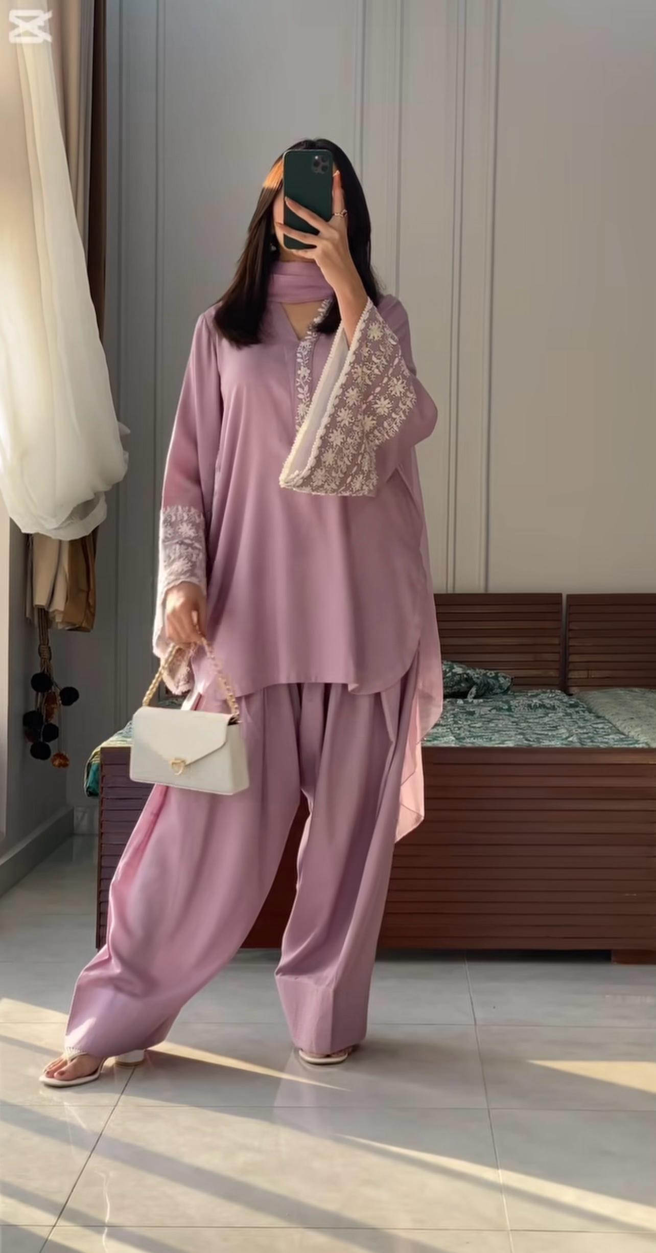 Divine Aura Farshi Salwar Suit