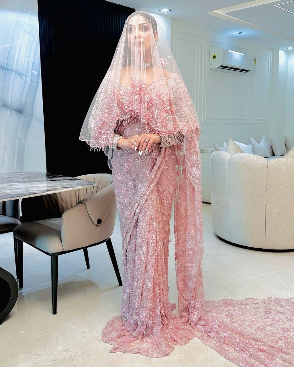 Rose Riwaayat Saree