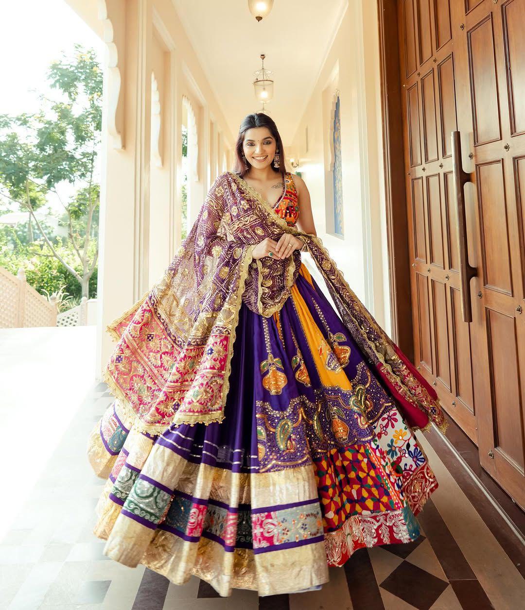 Aabha Aakar Navratri Lehenga Choli