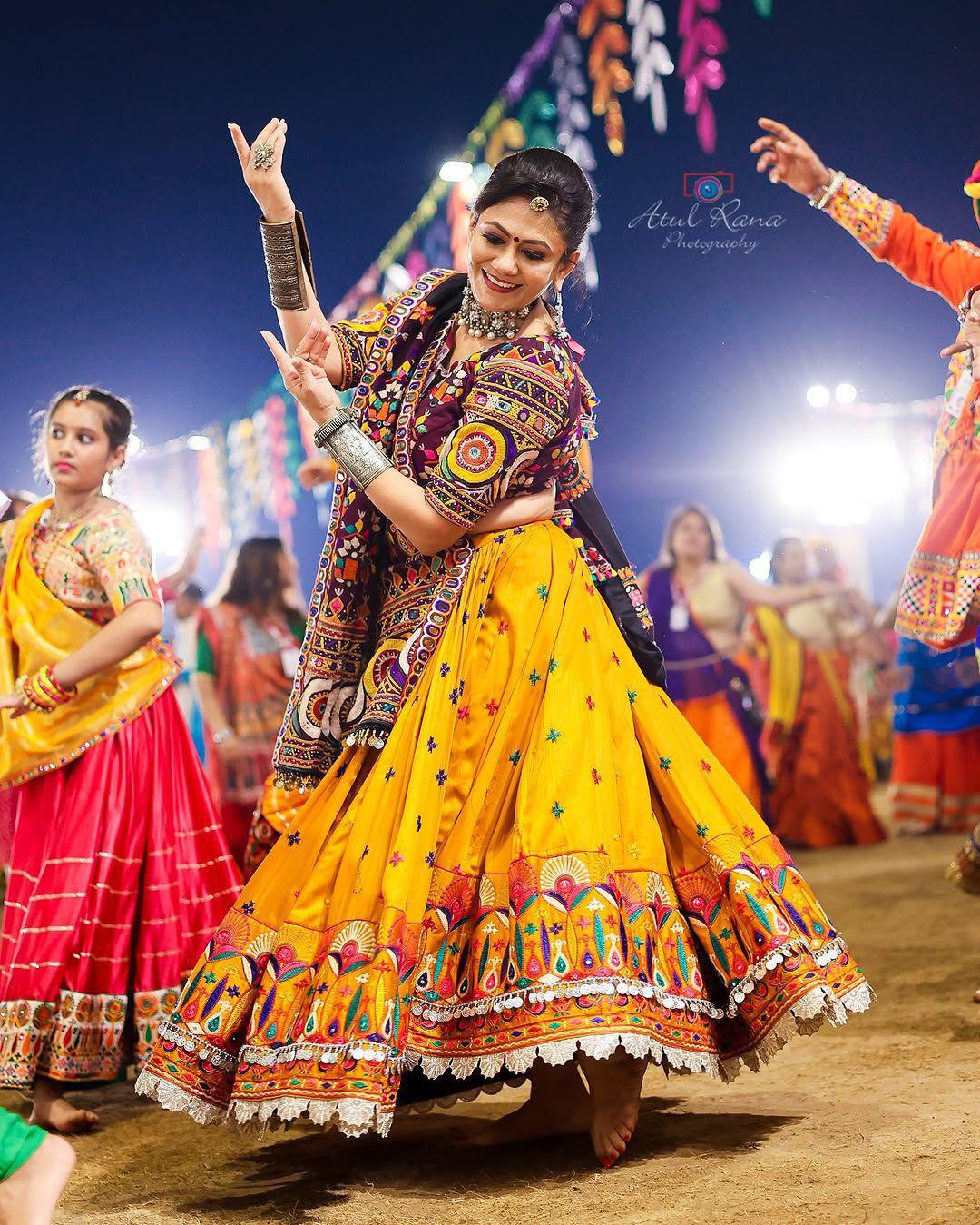 Rajwada Raas Navratri Lehenga Choli
