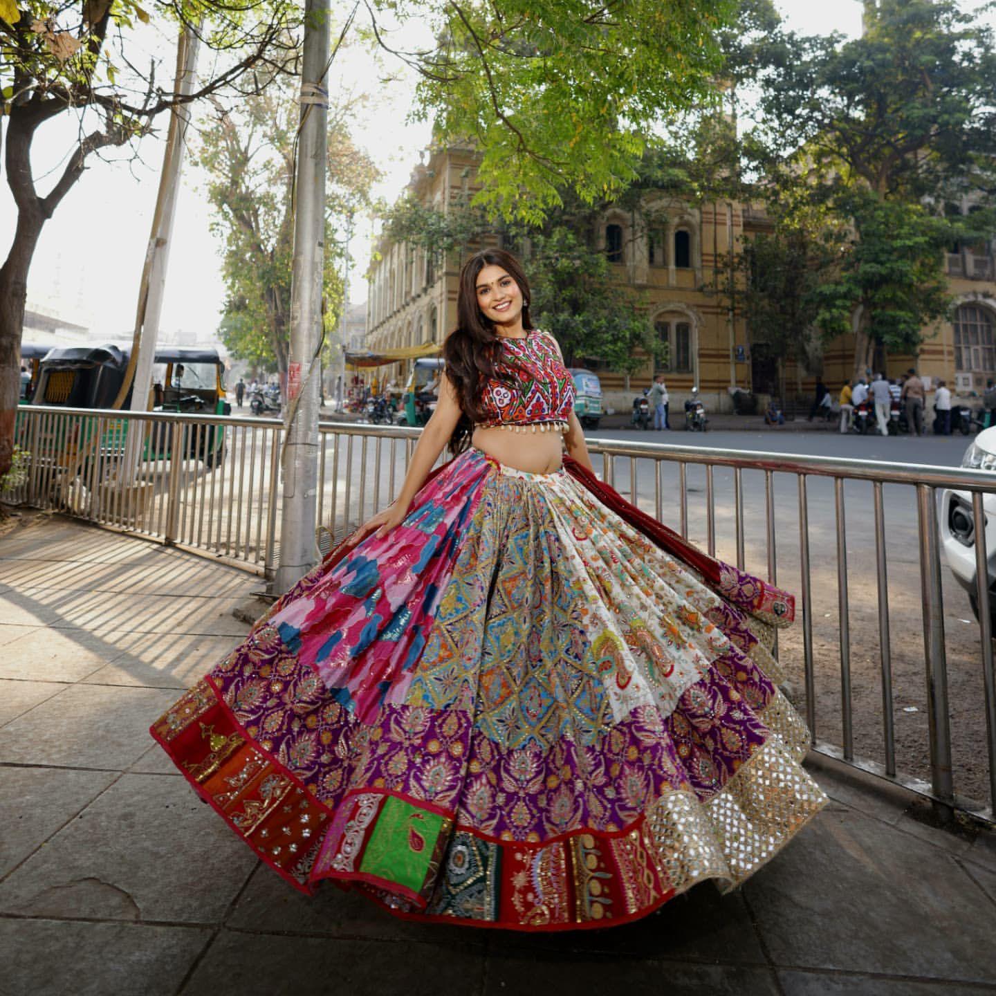 Leheriya Rasika Navratri Lehenga Choli
