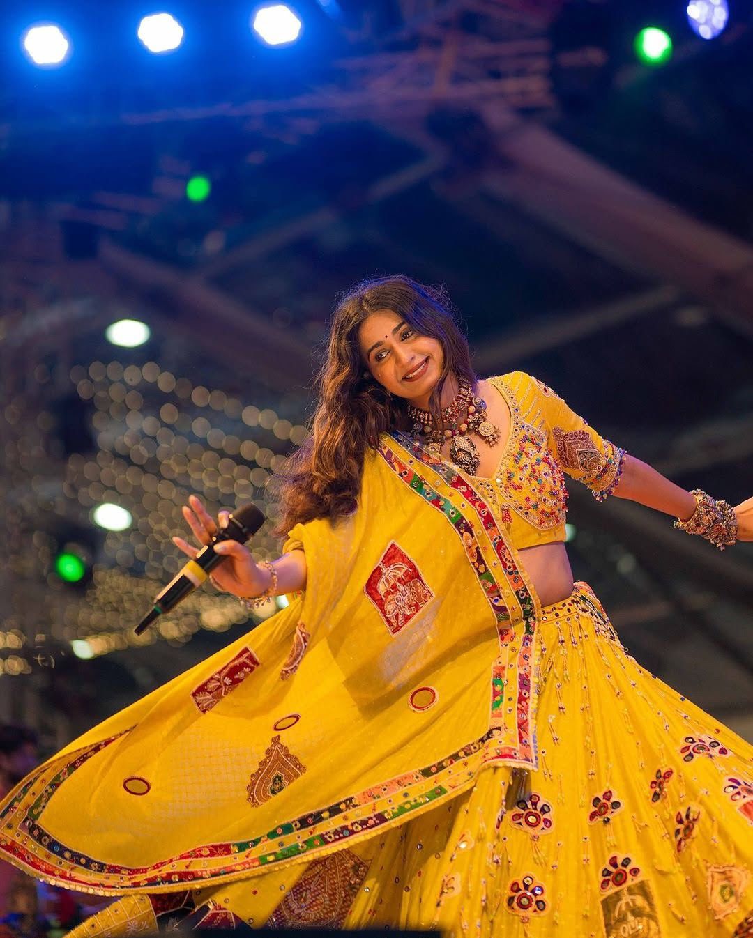 Aadya Raas Navratri Lehenga Choli