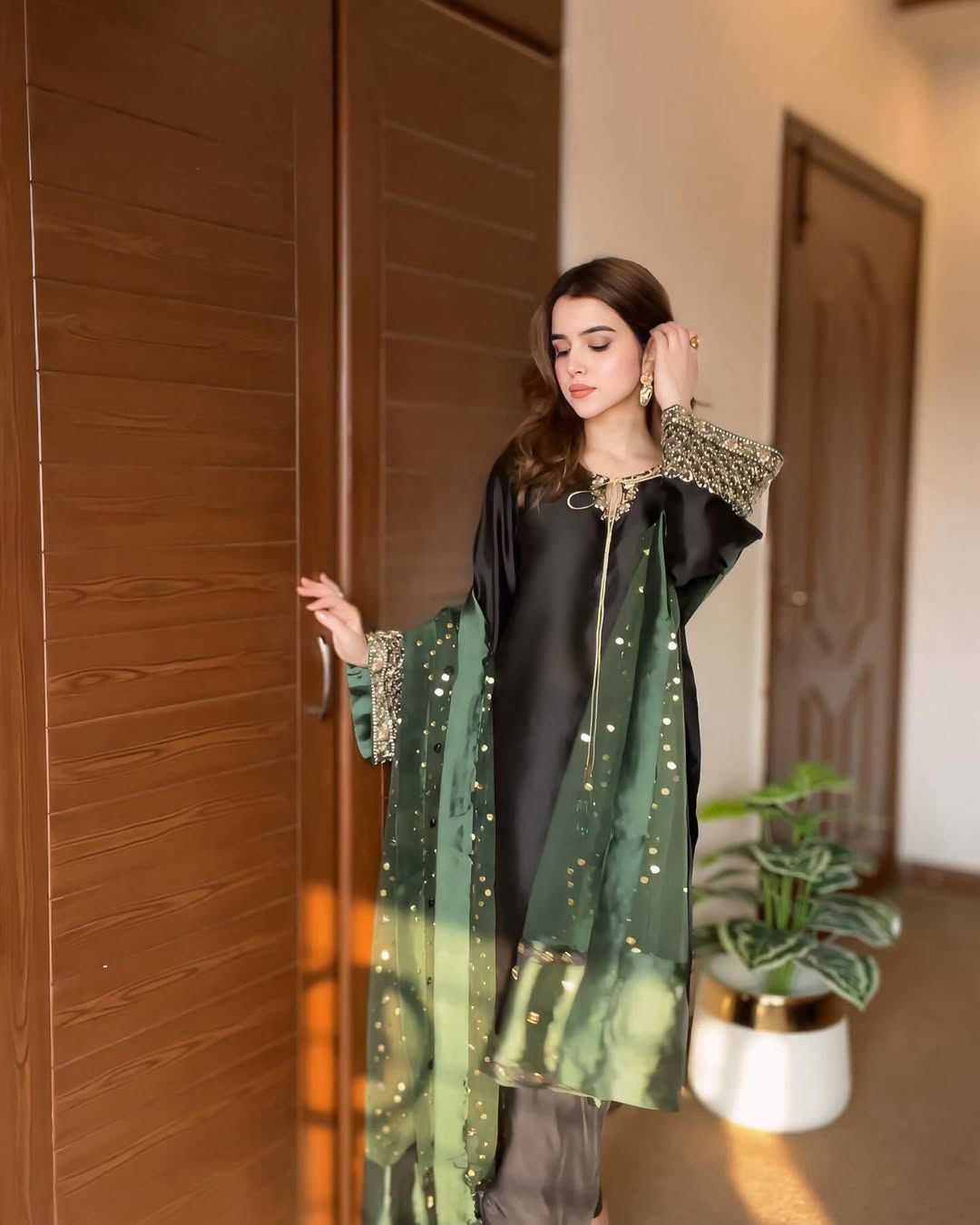 Pakistani Royale Salwar Suit