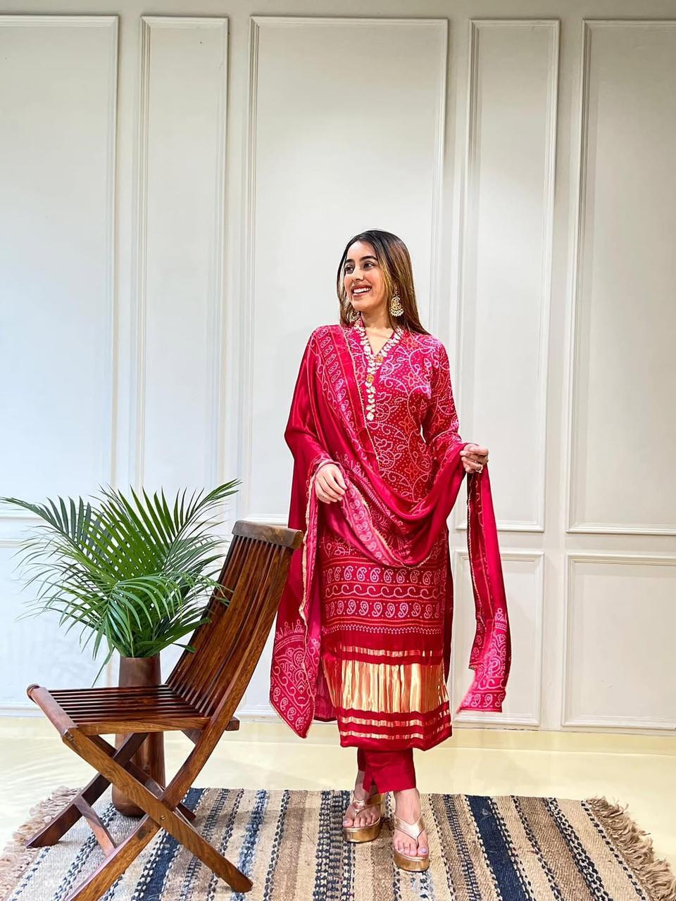 Kashni Bandhani Salwar Suit