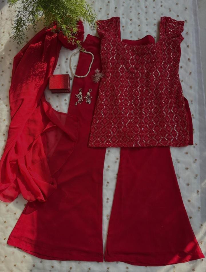 Kareena 90s Iconic Suit