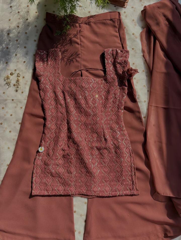 Kareena 90s Iconic Suit