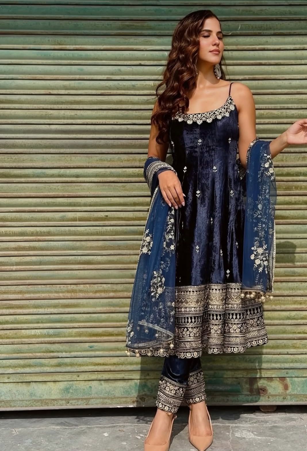 Alveera Premium Navy Blue Anarkali Suit Set
