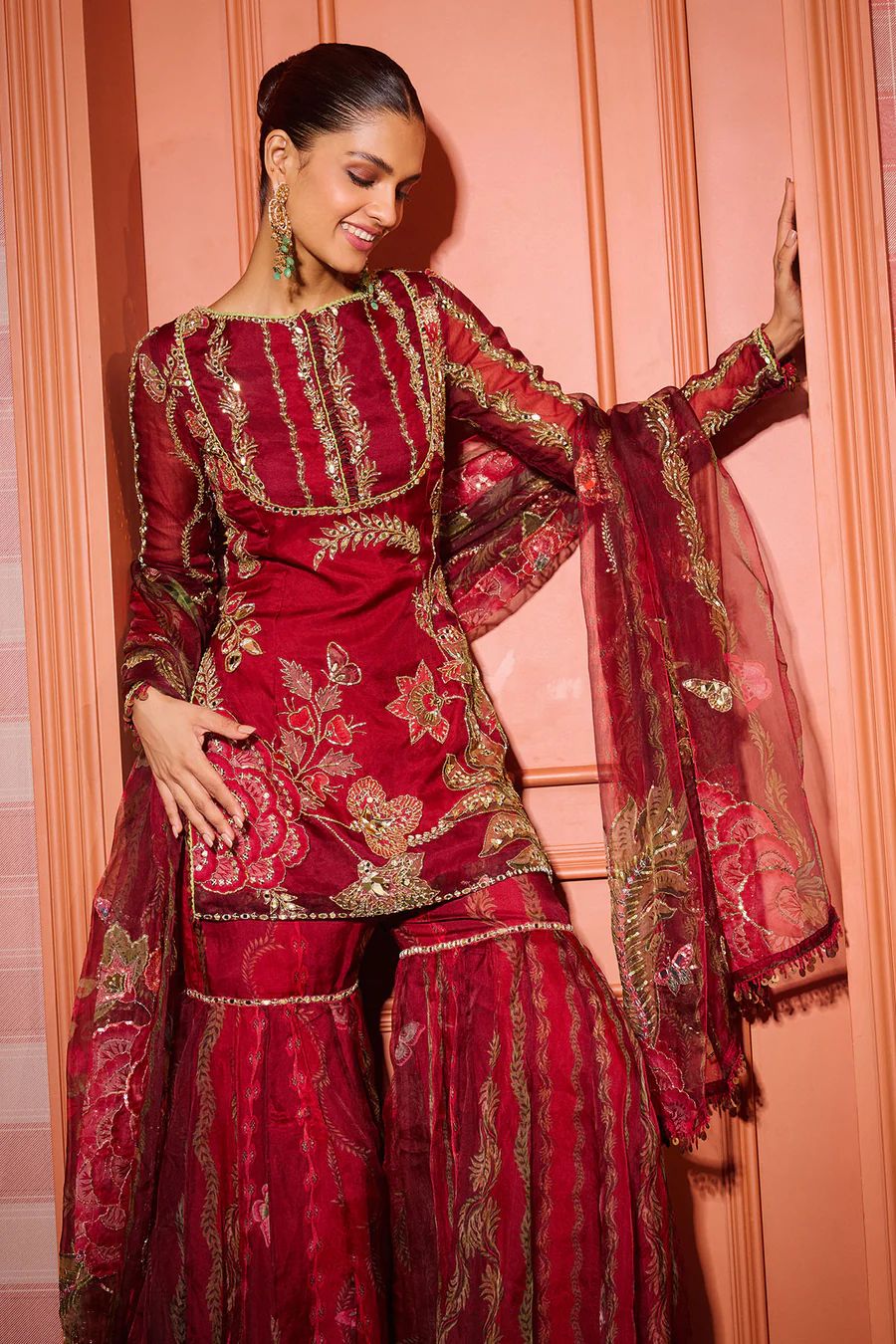 Itr-e-Gulnaar Salwar Suit
